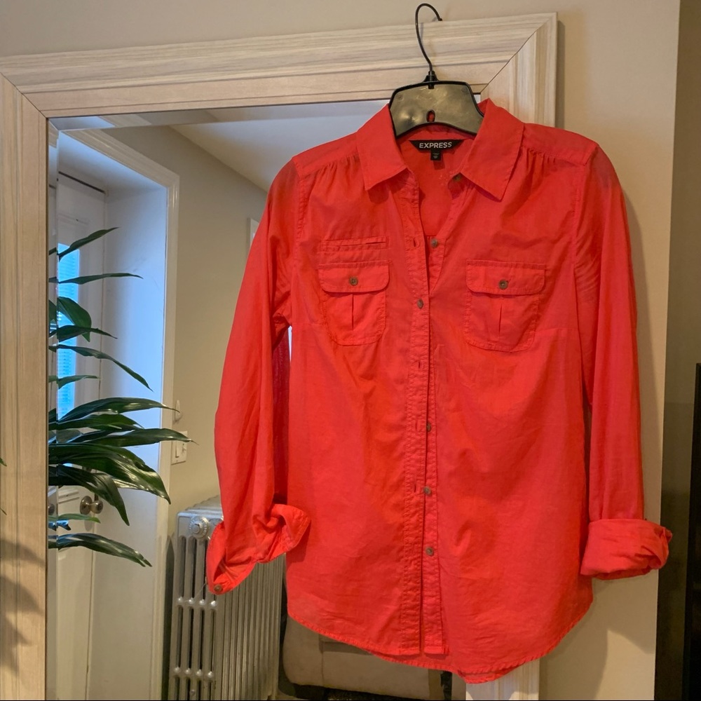 EXPRESS Lightweight Buttondown Top - Picture 1 of 5